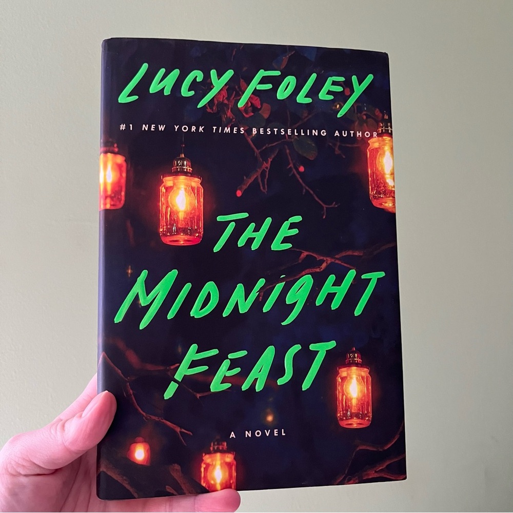 📚 4/25$ 📚 The Midnight Feast by Lucy Foley | Booktok Thriller Book